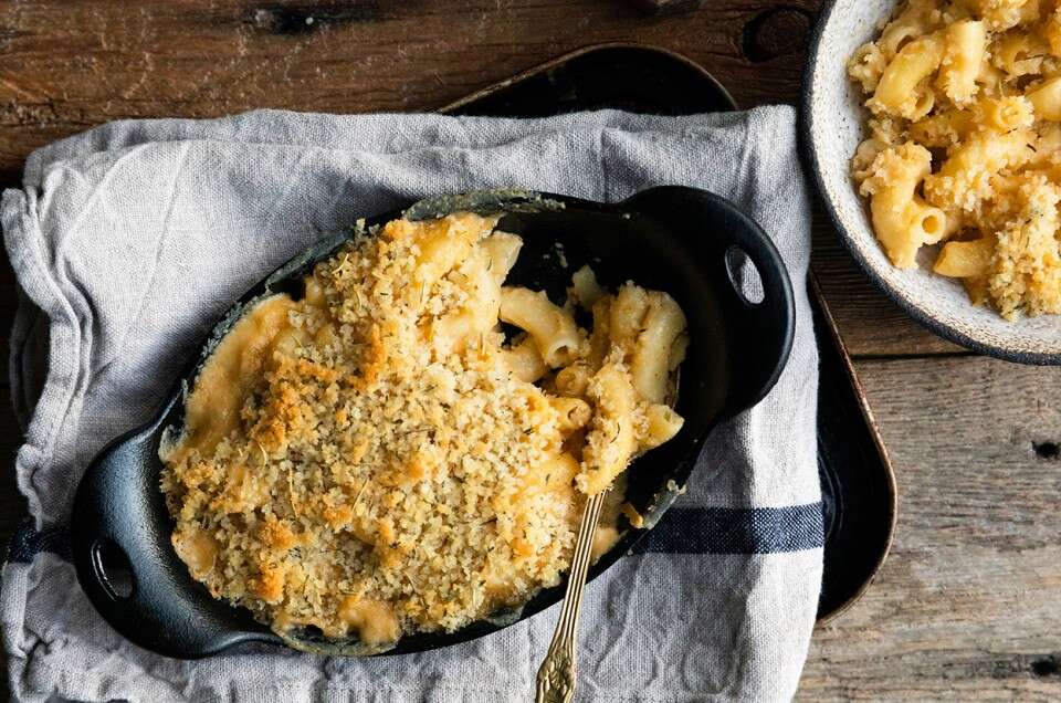 best herb for mac and cheese